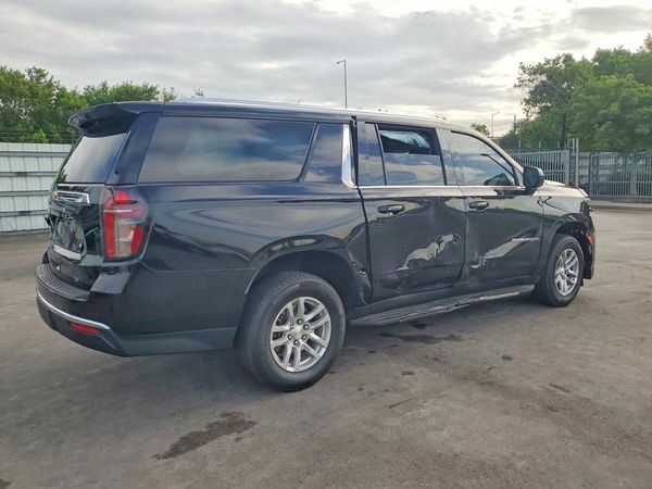 2023 CHEVROLET SUBURBAN LT