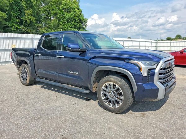 2023 TOYOTA TUNDRA