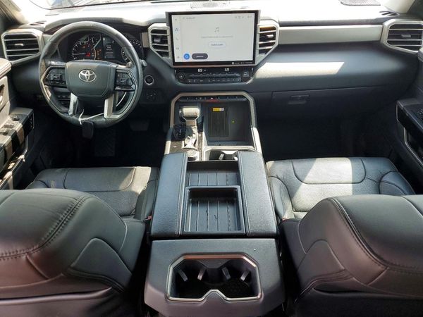 2023 TOYOTA TUNDRA