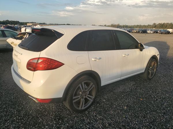2013 PORSCHE CAYENNE S
