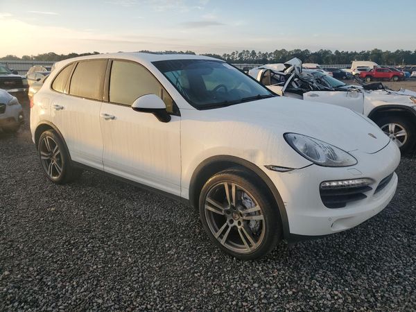 2013 PORSCHE CAYENNE S