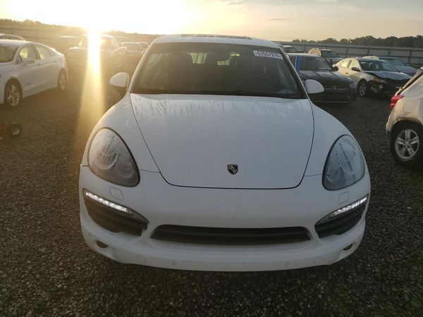 2013 PORSCHE CAYENNE S