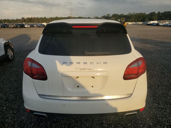 2013 PORSCHE CAYENNE S