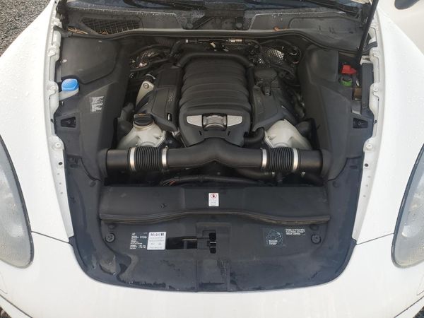 2013 PORSCHE CAYENNE S
