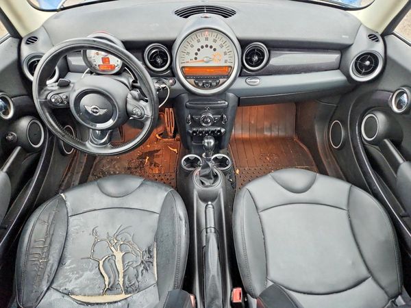 2012 MINI COOPER