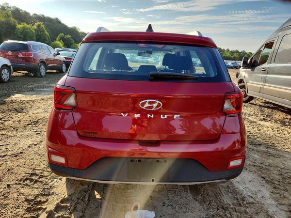 2022 HYUNDAI VENUE SEL & Limited