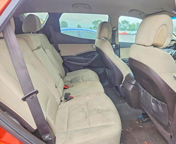 2016 HYUNDAI SANTA FE Base