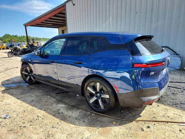 2022 BMW IX xDrive50i