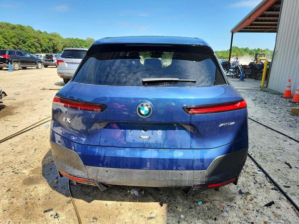 2022 BMW IX xDrive50i