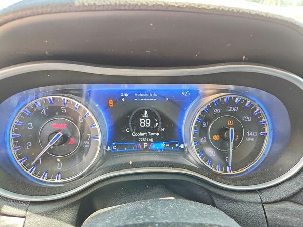 2019 CHRYSLER 300