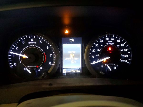 2016 TOYOTA SIENNA