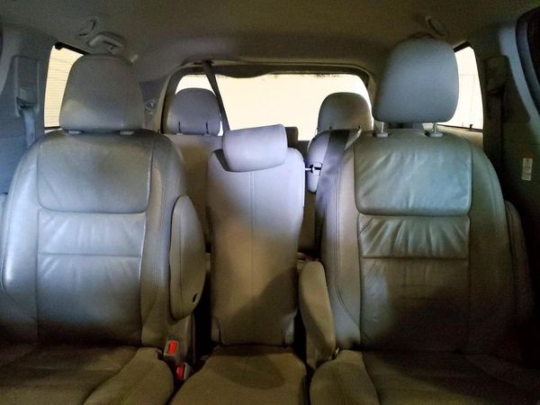 2016 TOYOTA SIENNA