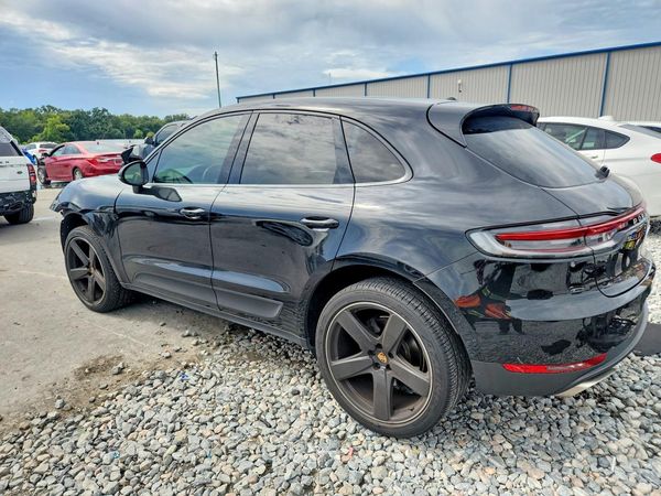 2020 PORSCHE MACAN