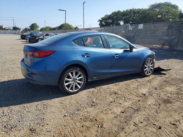 2017 MAZDA 3 Touring