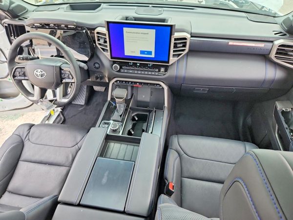 2026 TOYOTA TUNDRA Platinum