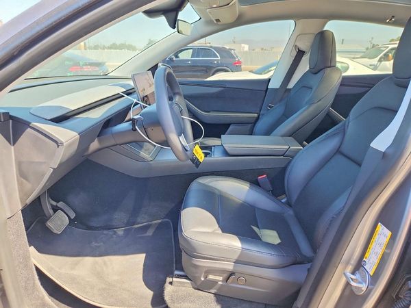 2026 TESLA MODEL Y