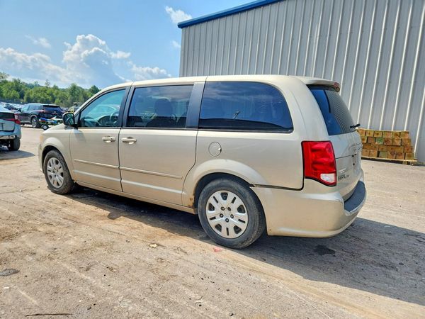 2013 DODGE GRAND CARAVAN SE