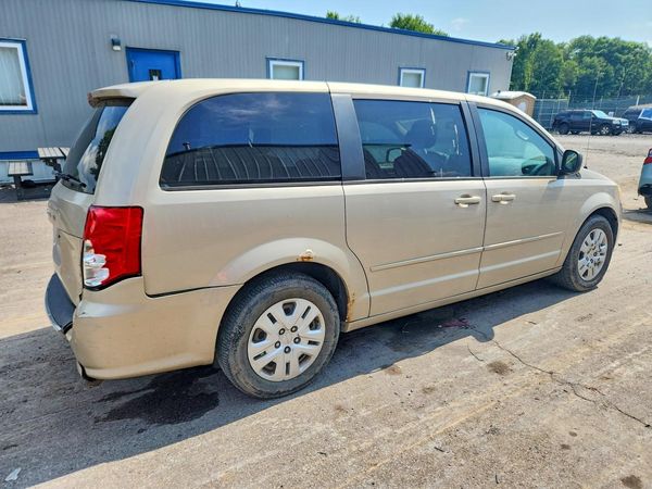 2013 DODGE GRAND CARAVAN SE
