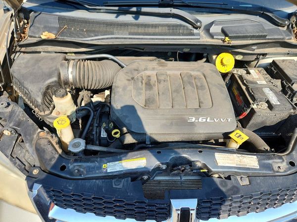 2013 DODGE GRAND CARAVAN SE