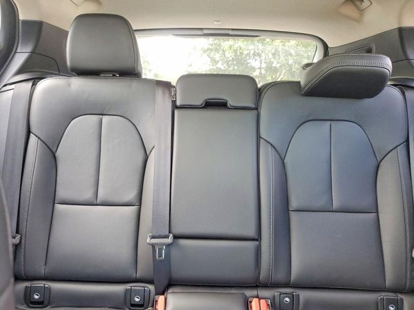 2024 VOLVO XC40