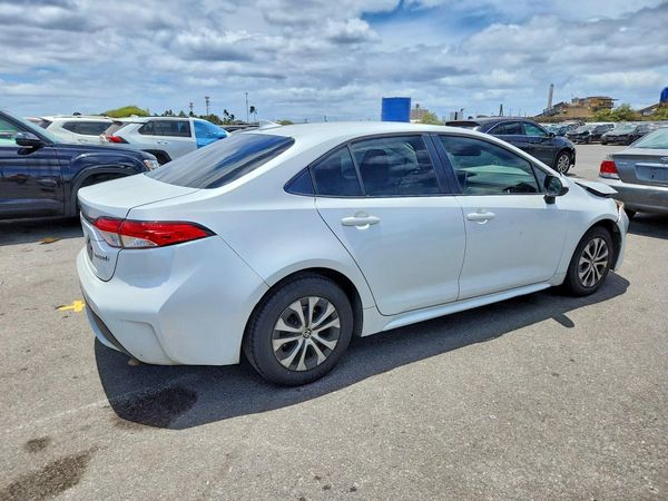 2022 TOYOTA COROLLA LE