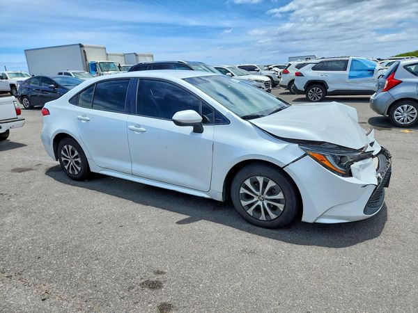 2022 TOYOTA COROLLA LE