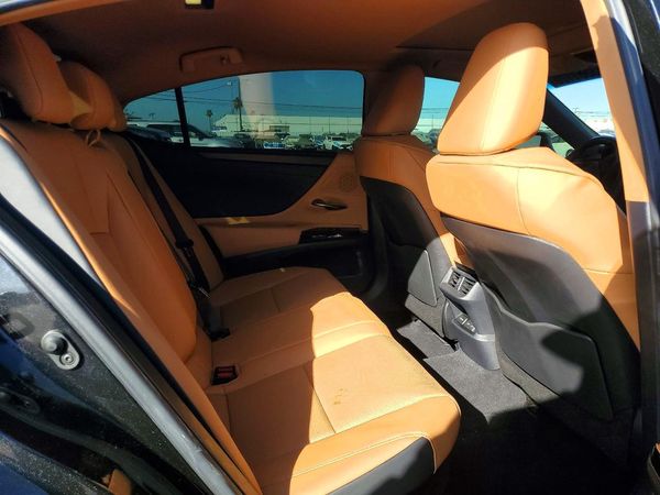 2025 LEXUS ES 300H 300h Premium
