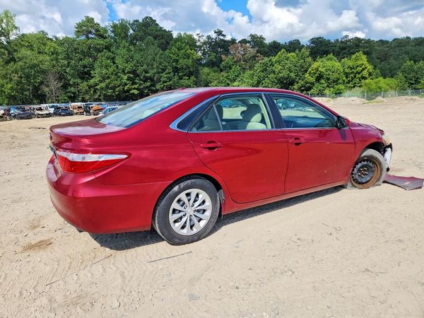 2015 TOYOTA CAMRY