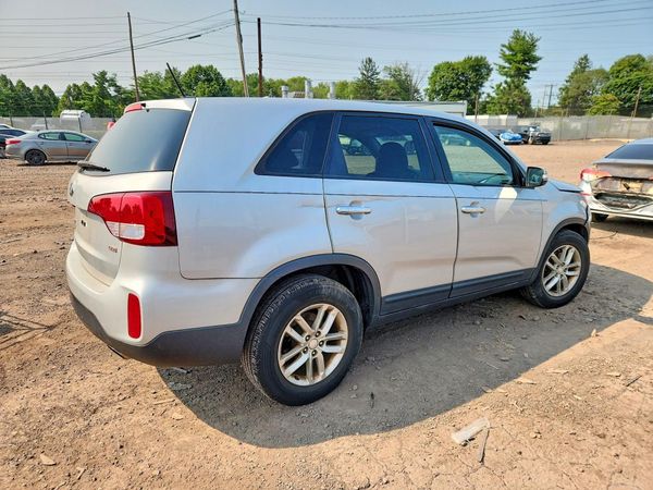 2015 KIA SORENTO GL