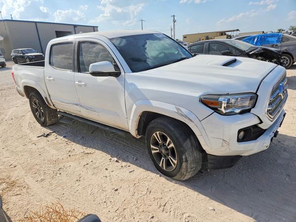 2017 TOYOTA TACOMA