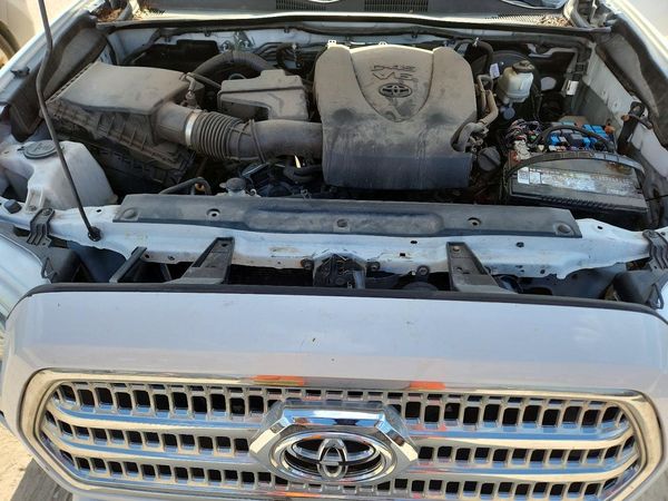 2017 TOYOTA TACOMA