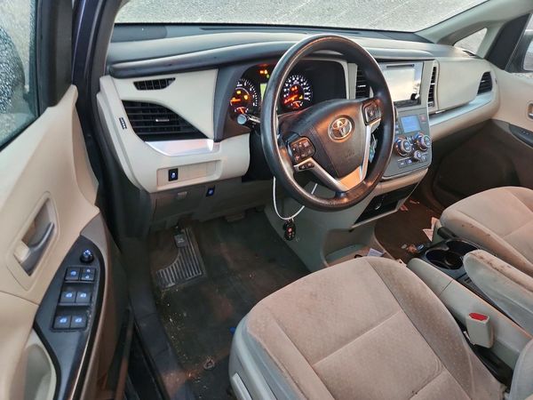2015 TOYOTA SIENNA