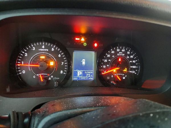2015 TOYOTA SIENNA
