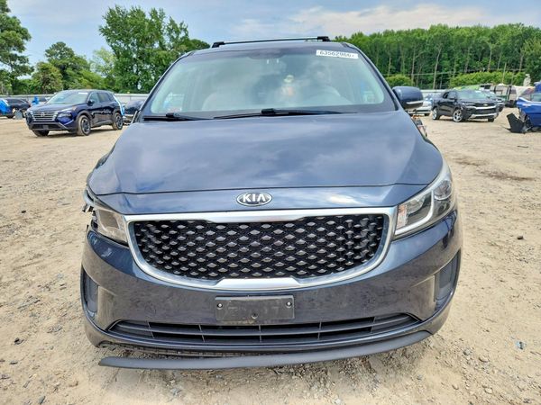2016 KIA SEDONA LX - Middle-low