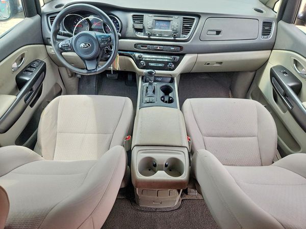 2016 KIA SEDONA LX - Middle-low