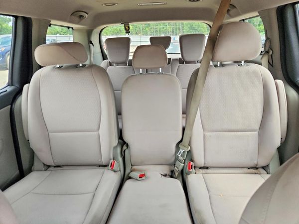 2016 KIA SEDONA LX - Middle-low