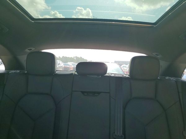 2025 PORSCHE MACAN Macan, Macan T