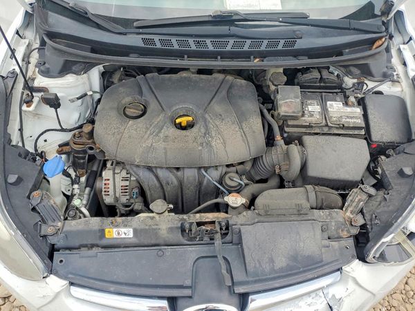 2016 HYUNDAI ELANTRA
