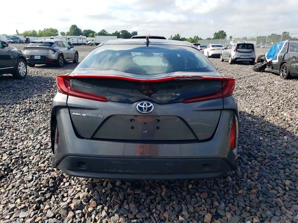2022 TOYOTA PRIUS