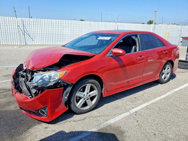 2013 TOYOTA CAMRY
