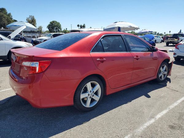 2013 TOYOTA CAMRY