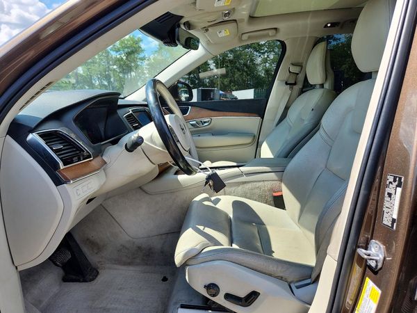 2016 VOLVO XC90 SV42 Momentum
