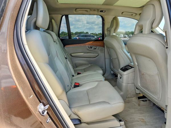 2016 VOLVO XC90 SV42 Momentum