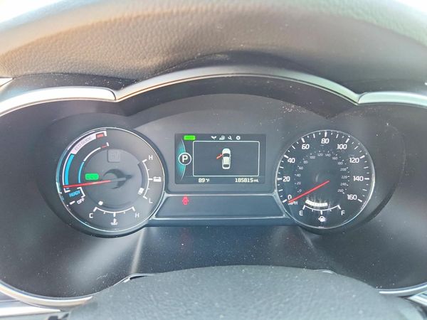 2014 KIA OPTIMA GL - Middle-low