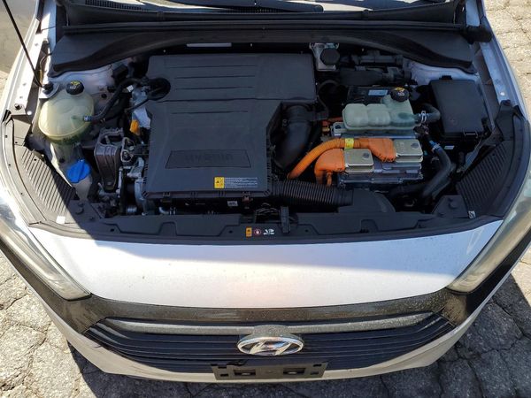 2019 HYUNDAI IONIQ Blue (HEV)