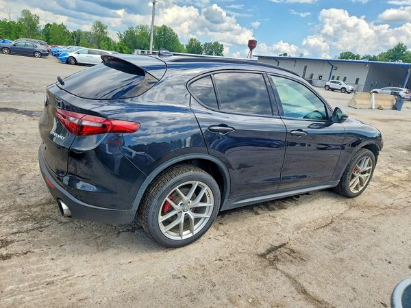 2018 ALFA ROMEO STELVIO