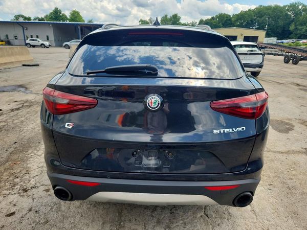 2018 ALFA ROMEO STELVIO