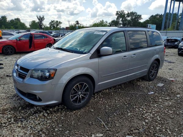 2017 DODGE CARAVAN GT — Front 3/4