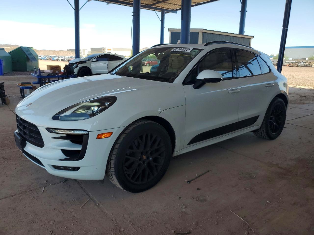 2017 PORSCHE MACAN