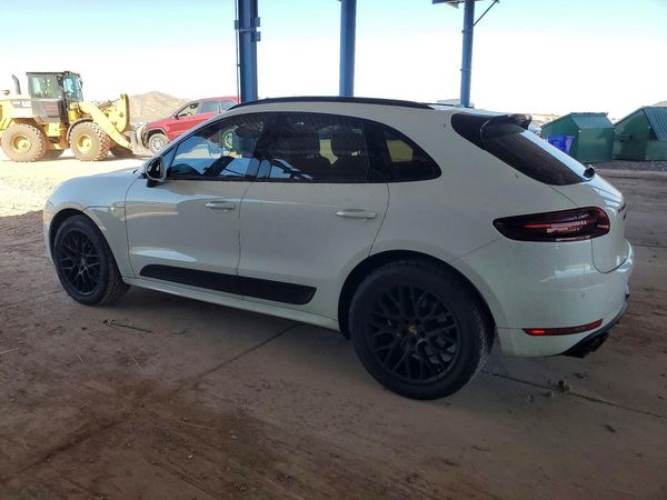2017 PORSCHE MACAN